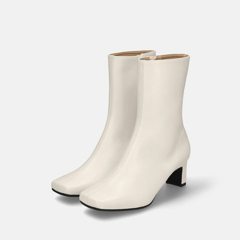 60%OFF:ワイドスクエアトゥ ショートブーツ(5400)エクリュ/mamian(マミアン)