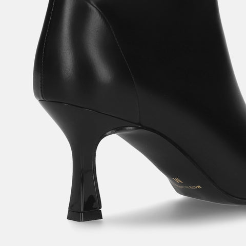 50%OFF:7.0cmヒール ポインテッドトゥ ショートブーツ(m72016)ブラック/mamian(マミアン)