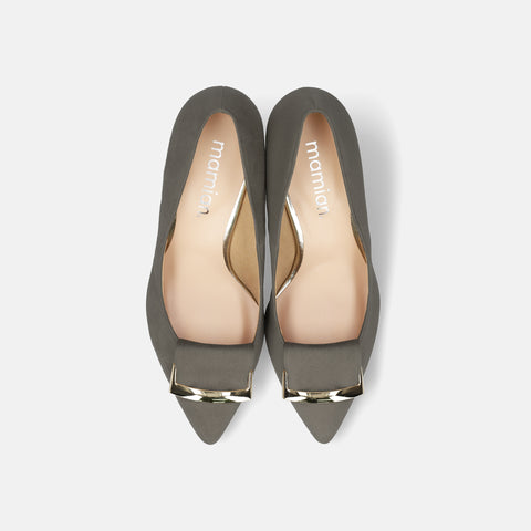 2025AW:バックルリボン付き アーモンドトゥ パンプス(lt7001)チャコールS/mamian(マミアン)