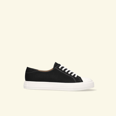 50%OFF:ラウンドトゥ トゥキャップ スニーカー(1189)ブラックCV/mamian(マミアン)